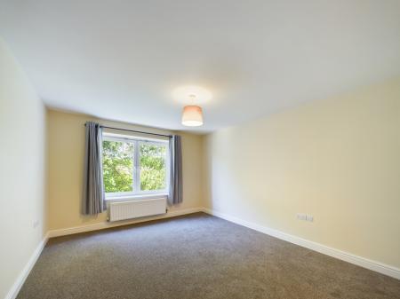 2 bedroom Flat to let in Willow Place, Carlisle, CA1