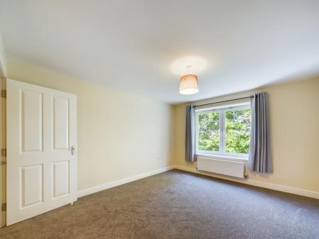 2 bedroom Flat to let in Willow Place, Carlisle, CA1