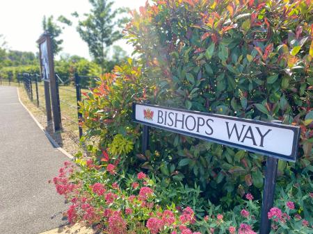 2 bedroom Flat to let in Bishops Way, Dalston, CA5