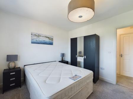 2 bedroom Flat to let in Bishops Way, Dalston, CA5