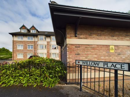 2 bedroom Flat for sale in Willow Place, Carlisle, CA1