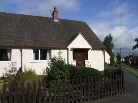 2 bedroom Bungalow to let in The Beeches, Great Corby, CA4