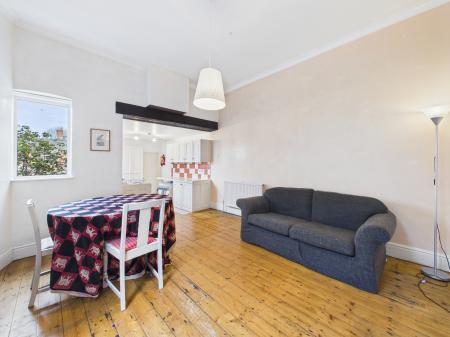 4 bedroom Terraced House to let in Thornton Road, Carlisle, CA3