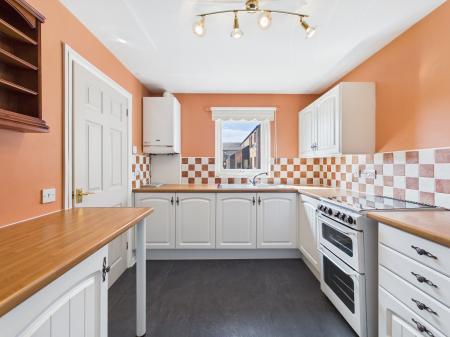 2 bedroom Flat for sale in St. Peters Close, Carlisle, CA3