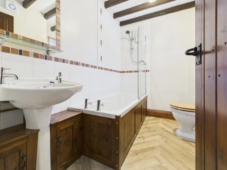 3 bedroom Cottage to let in Orchard Garth, Carlisle, CA4