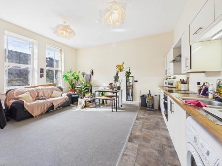 1 bedroom Flat to let in Devonshire Street, Carlisle, CA3