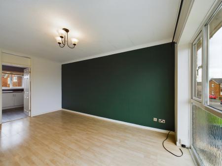 2 bedroom Flat to let in Longholme Road, Carlisle, CA1