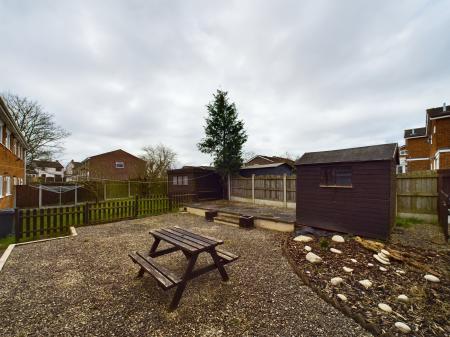 2 bedroom Flat to let in Longholme Road, Carlisle, CA1