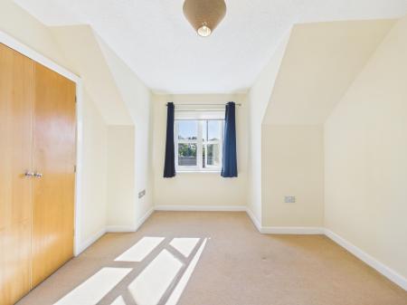 2 bedroom Flat for sale in Pennine View CLose, Carlisle, CA1