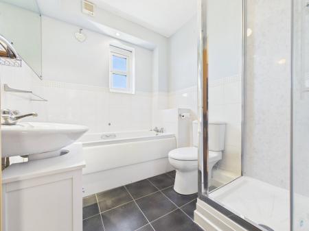 2 bedroom Flat for sale in Pennine View CLose, Carlisle, CA1