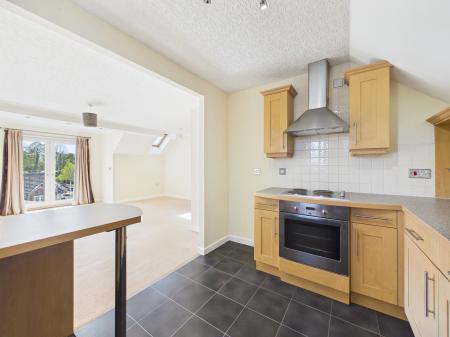 2 bedroom Flat for sale in Pennine View CLose, Carlisle, CA1