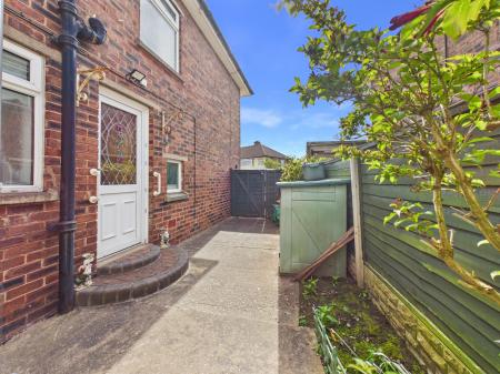 3 bedroom Semi-detached house to let in Etterby Lea Crescent, Etterby, Carlisle, CA3