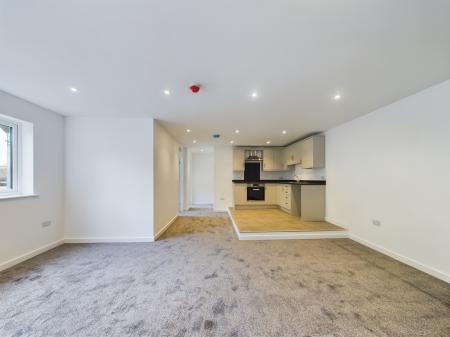 2 bedroom Flat to let in 28 Botchergate, Carlisle, CA1