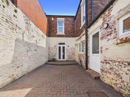 3 bedroom Terraced House for sale in Corporation Road, Carlisle, CA3