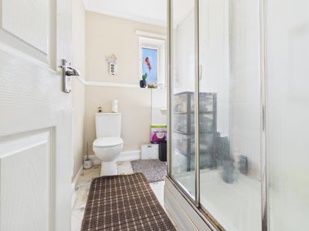 2 bedroom Flat for sale in Ellesmere Way, Carlisle, CA2