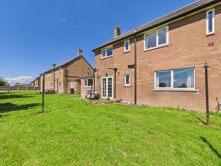 2 bedroom Flat for sale in Ellesmere Way, Carlisle, CA2