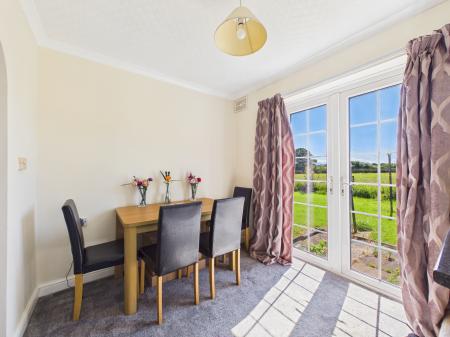 2 bedroom Flat for sale in Ellesmere Way, Carlisle, CA2