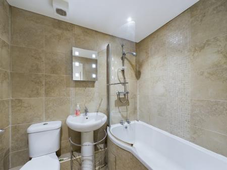2 bedroom Flat to let in Hadrian Court, Union Lane, Brampton, CA8