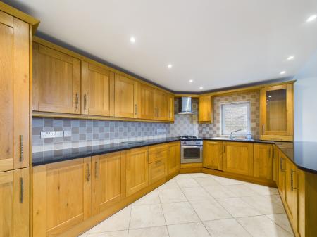 2 bedroom Flat to let in Hadrian Court, Union Lane, Brampton, CA8