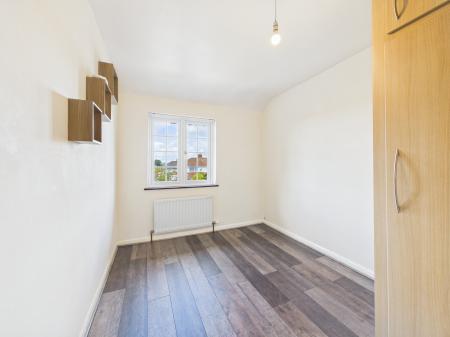 3 bedroom Flat to let in Lediard Avenue *, Carlisle, CA2
