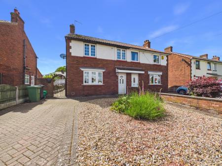 3 bedroom Flat to let in Lediard Avenue *, Carlisle, CA2