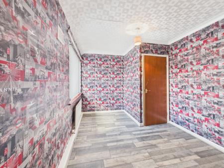 3 bedroom Flat to let in Lediard Avenue *, Carlisle, CA2