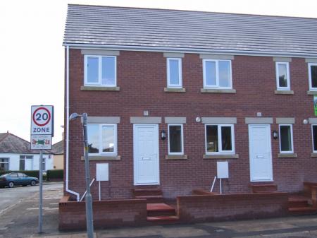 2 bedroom Terraced House to let in Blackwell Road, Carlisle, CA2