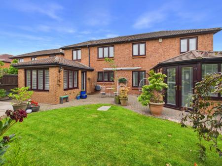 4 bedroom Detached house for sale in Pinecroft, Carlisle, CA3