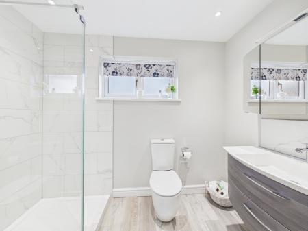 4 bedroom Detached house for sale in Pinecroft, Carlisle, CA3