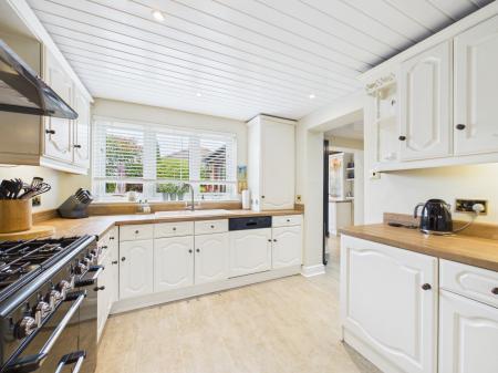 4 bedroom Detached house for sale in Pinecroft, Carlisle, CA3