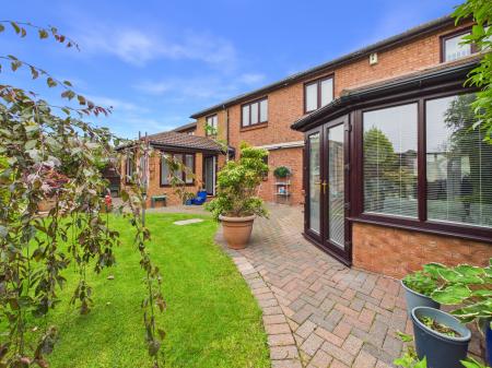 4 bedroom Detached house for sale in Pinecroft, Carlisle, CA3