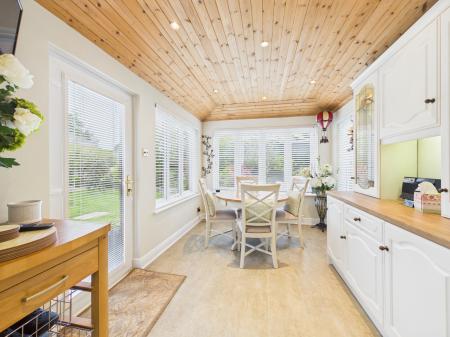 4 bedroom Detached house for sale in Pinecroft, Carlisle, CA3