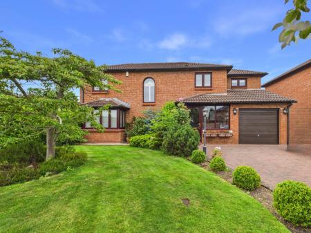 4 bedroom Detached house for sale in Pinecroft, Carlisle, CA3