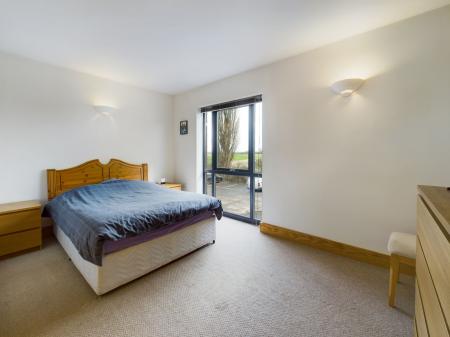 2 bedroom Flat to let in Warwick Road, Carlisle, CA1