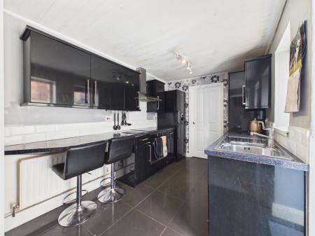 3 bedroom Flat to let in Brooke Street, Carlisle, CA1