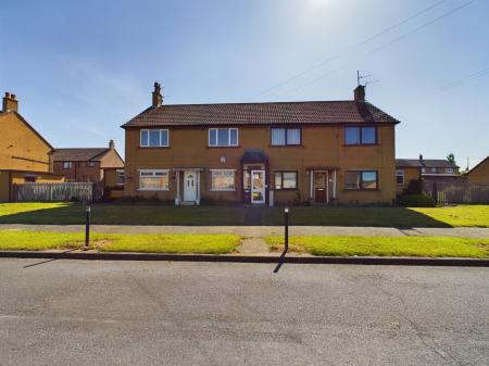 2 bedroom Flat to let in Lyndhurst Gardens, Morton, Carlisle, CA2