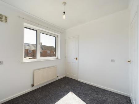 2 bedroom Flat to let in Lyndhurst Gardens, Morton, Carlisle, CA2