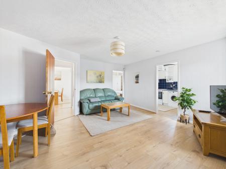 2 bedroom Flat to let in Almery Drive, Carlisle, CA2