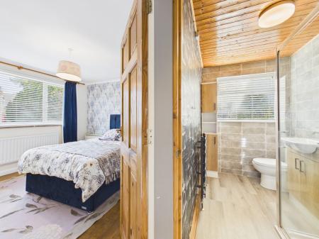 2 bedroom Bungalow for sale in Thurstonfield, Carlisle, CA5