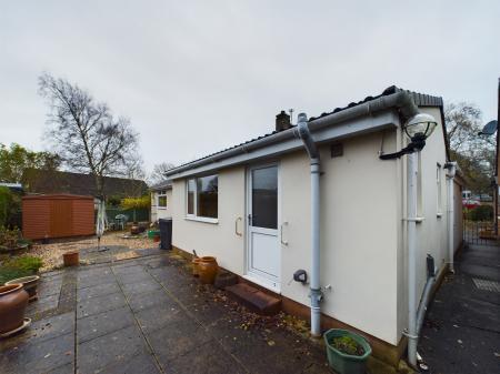 3 bedroom Bungalow to let in The Green, Houghton, CA3