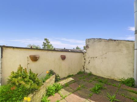 2 bedroom Terraced House to let in Bower Street, Carlisle, CA2