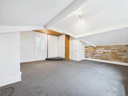 4 bedroom End of terrace house to let in Newtown Road, Carlisle, CA2