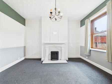 4 bedroom End of terrace house to let in Newtown Road, Carlisle, CA2