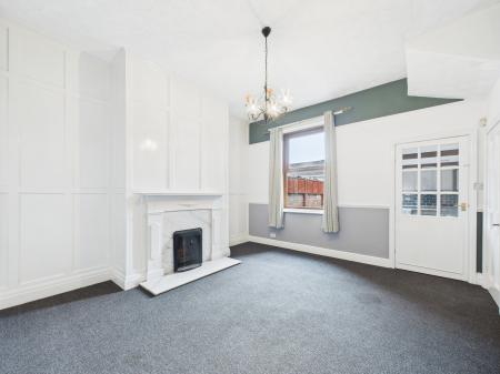 4 bedroom End of terrace house to let in Newtown Road, Carlisle, CA2