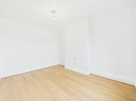 4 bedroom End of terrace house to let in Newtown Road, Carlisle, CA2