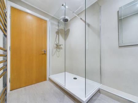 2 bedroom Flat to let in Pennine View Close, Carlisle, CA1