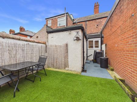 2 bedroom Terraced House for sale in Greystone Road, Carlisle, CA1