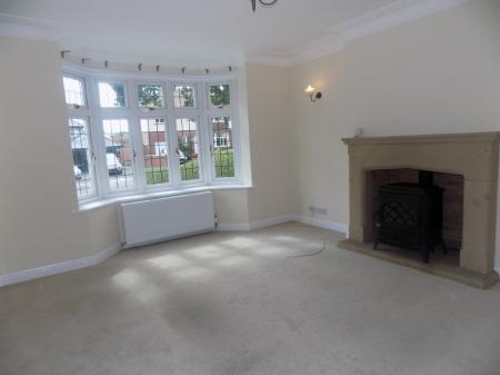 4 bedroom Semi-detached house to let in Longlands Road, Stanwix, Carlisle, CA3