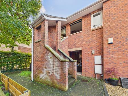 2 bedroom Flat to let in Coledale Mews, Carlisle, CA2