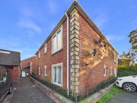2 bedroom Flat to let in Coledale Mews, Carlisle, CA2